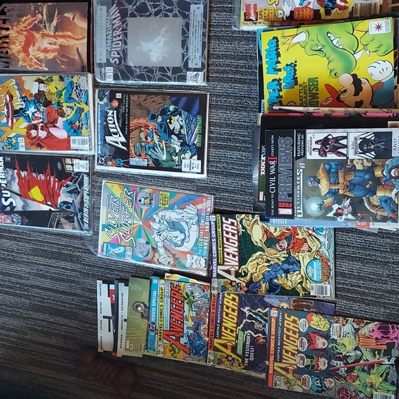 Old comic books - Picture 2 of 3